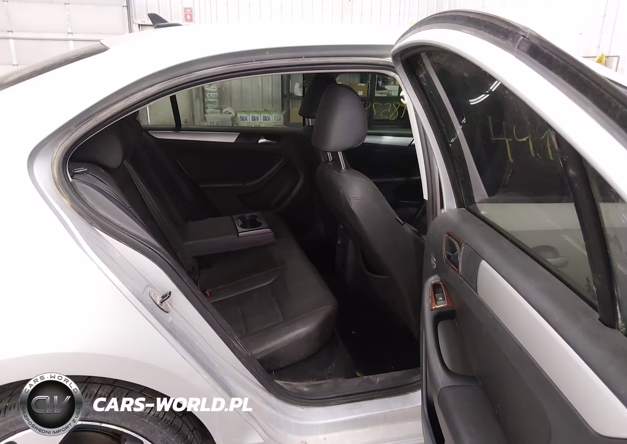 2012 Volkswagen Jetta 2.0L Tdi VIN:3VWLL7AJ1CM010751 - 8