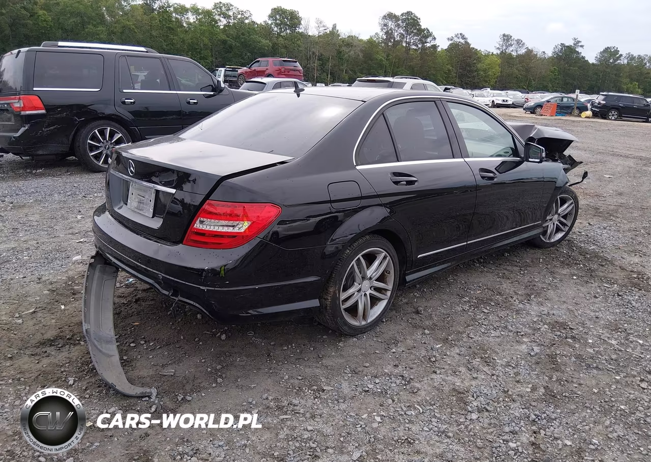 2014 Mercedes-Benz C 250 Sport VIN:WDDGF4HB3ER305480 - 4