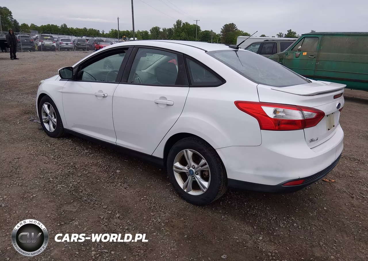 2012 Ford Focus Se VIN:1FAHP3F20CL441998 - 3