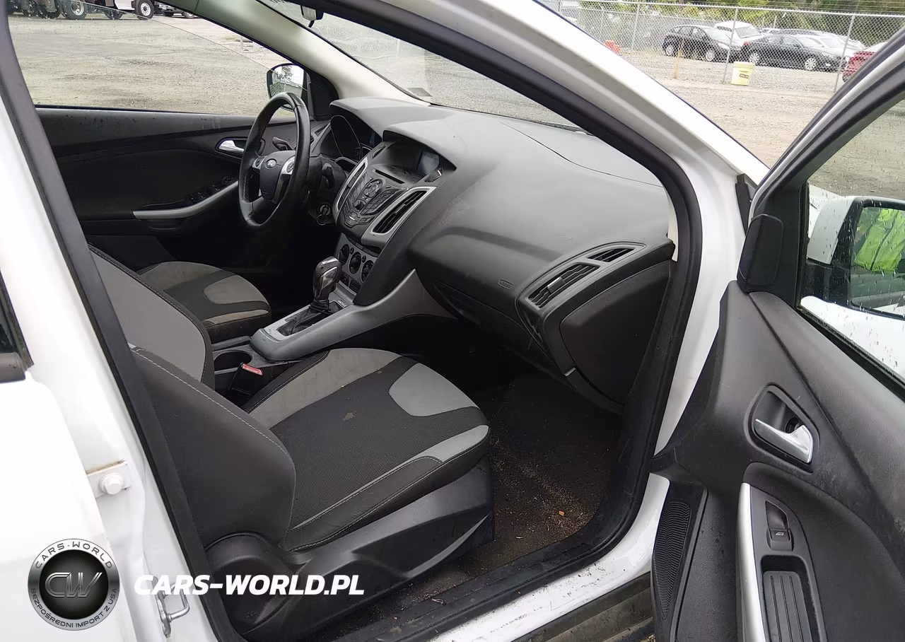 2012 Ford Focus Se VIN:1FAHP3F20CL441998 - 5