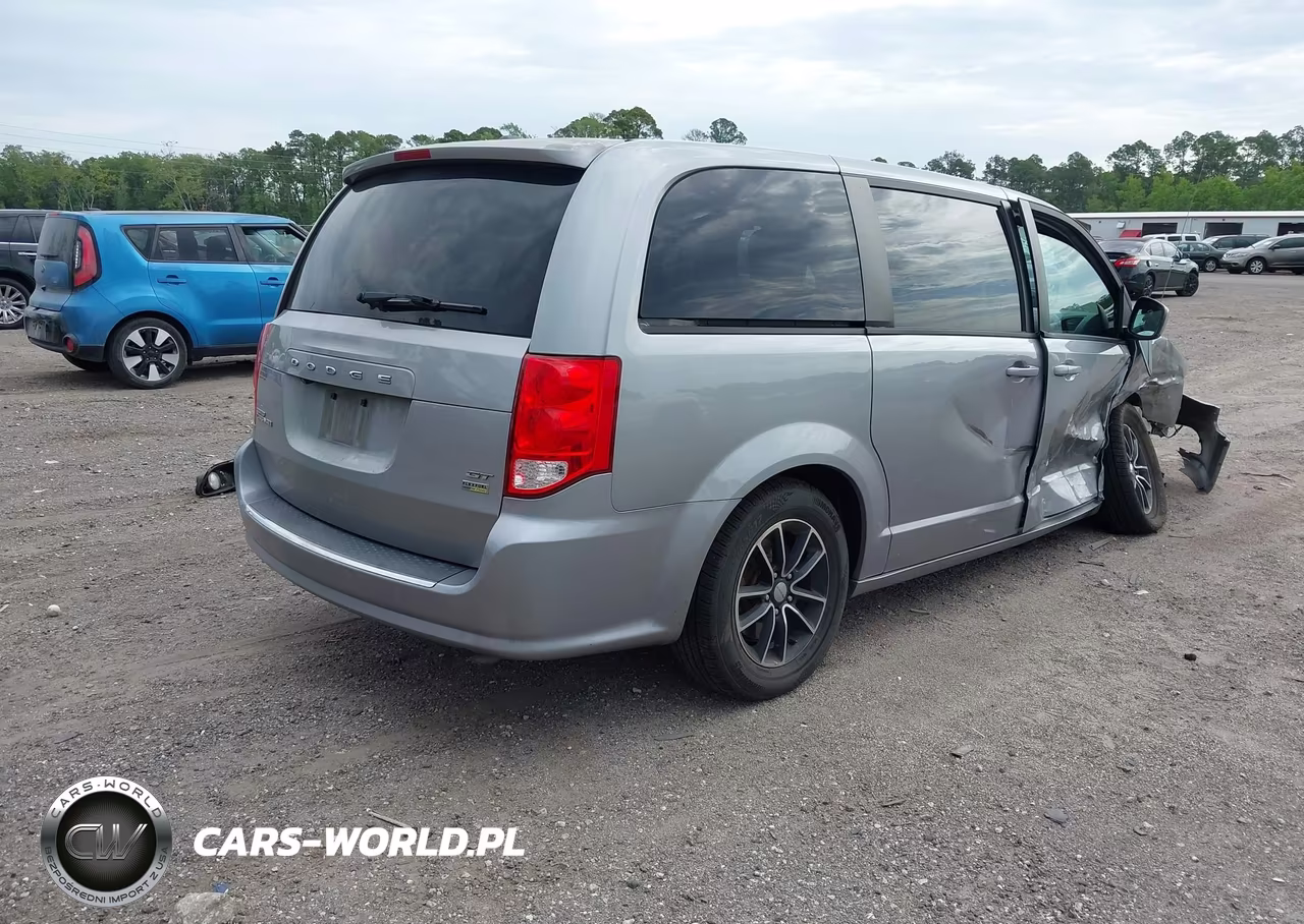 2019 Dodge Grand Caravan Gt VIN:2C4RDGEG3KR578094 - 4