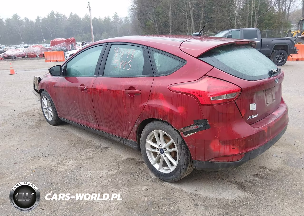 2016 Ford Focus Se VIN:1FADP3K27GL240111 - 3
