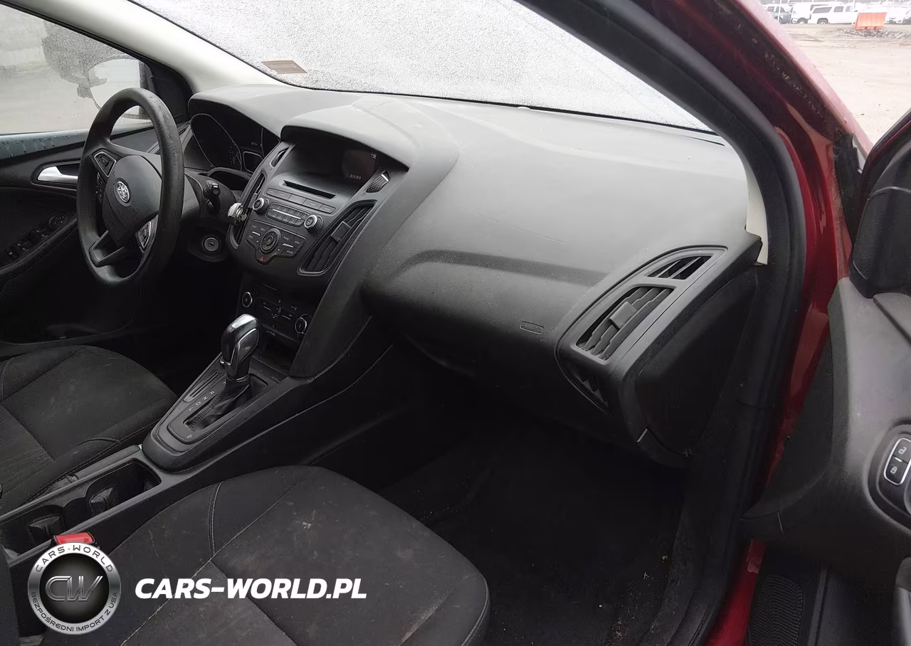 2016 Ford Focus Se VIN:1FADP3K27GL240111 - 5