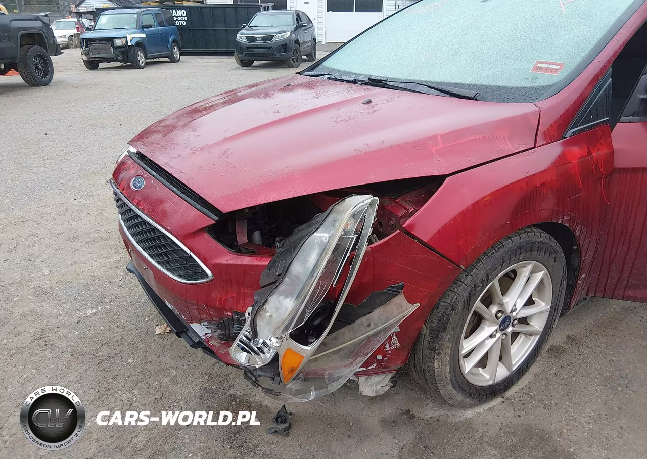 2016 Ford Focus Se VIN:1FADP3K27GL240111 - 6