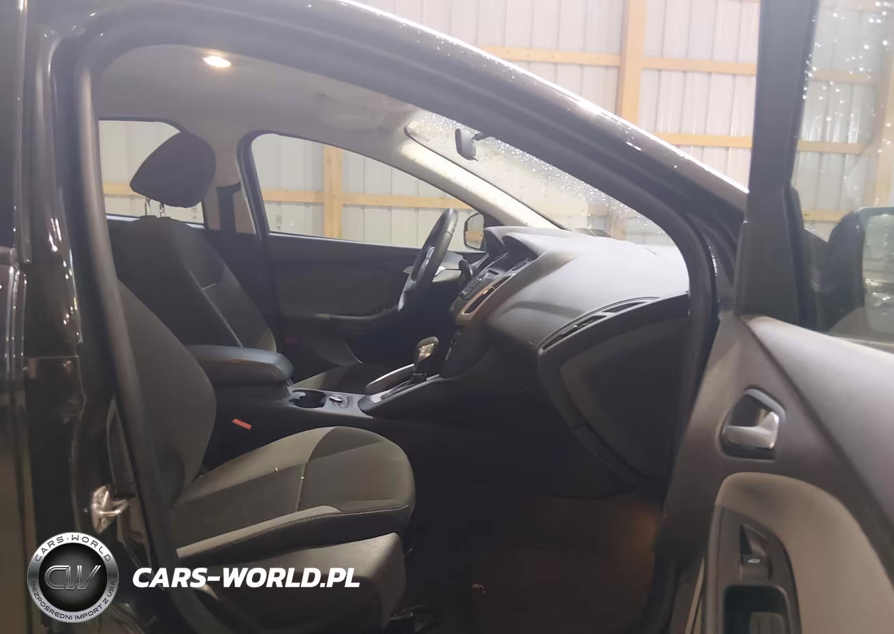 2013 Ford Focus Se VIN:1FADP3F23DL276447 - 5