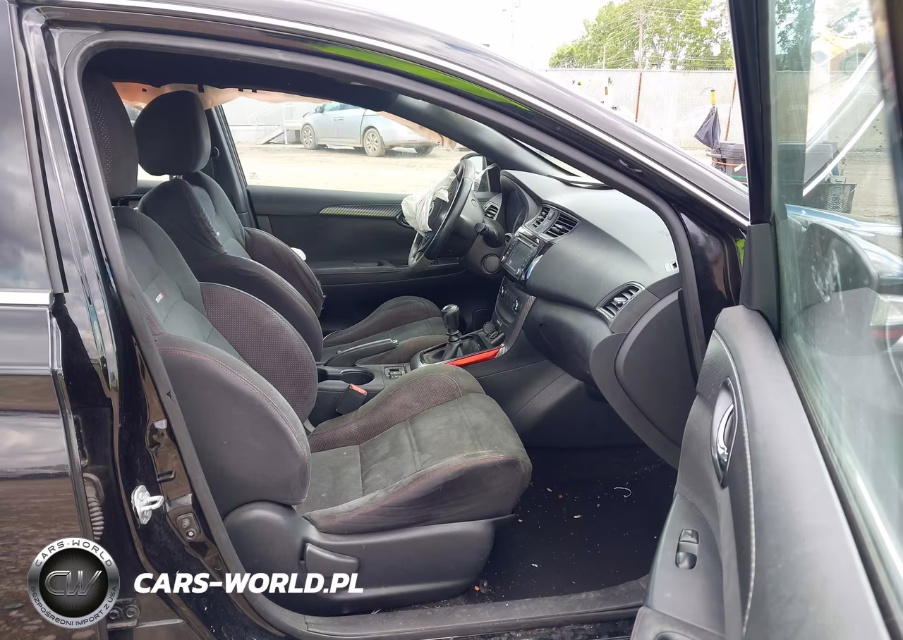 2017 Nissan Sentra Nismo VIN:3N1CB7APXHY287153 - 5