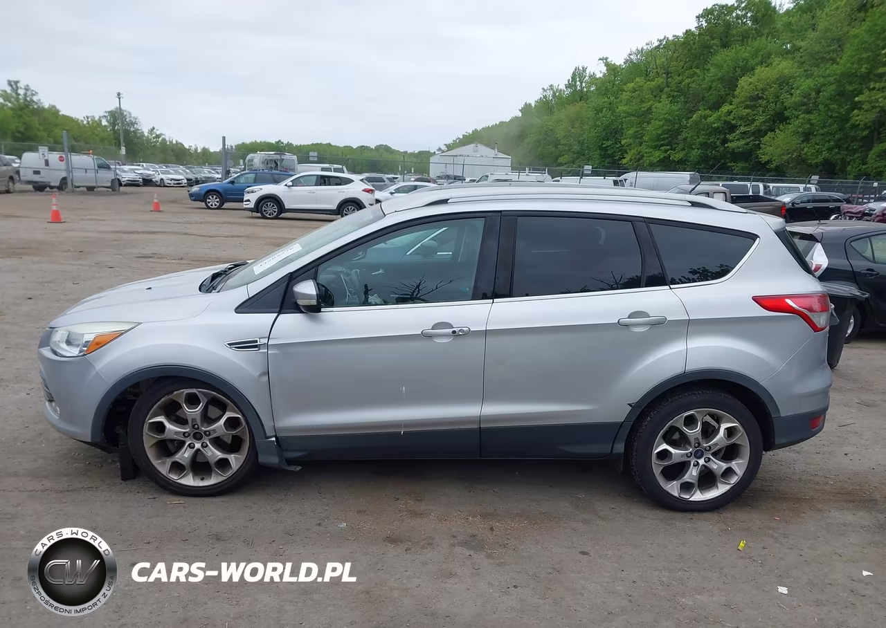 2015 Ford Escape Titanium VIN:1FMCU9J95FUB00322 - 14
