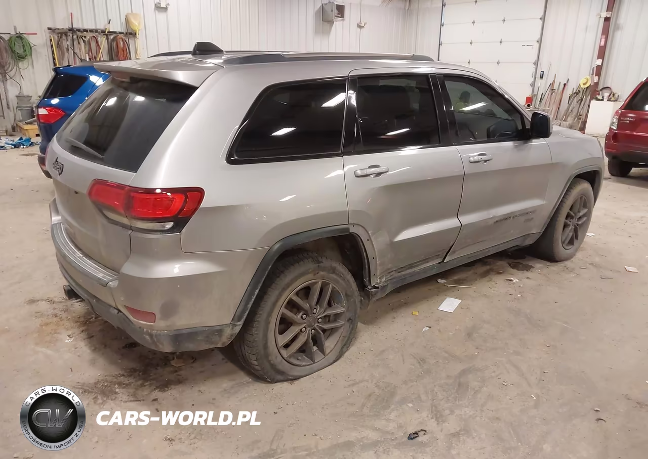 2016 Jeep Grand Cherokee 75Th Anniversary VIN:1C4RJFAGXGC494380 - 4