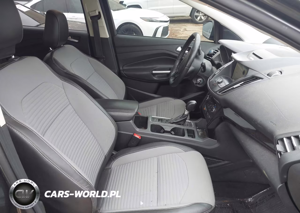 2018 Ford Escape Se VIN:1FMCU9GD6JUA14831 - 5