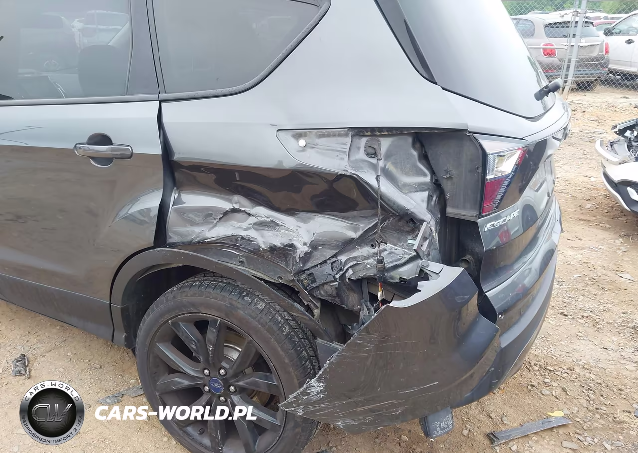 2018 Ford Escape Se VIN:1FMCU9GD6JUA14831 - 6