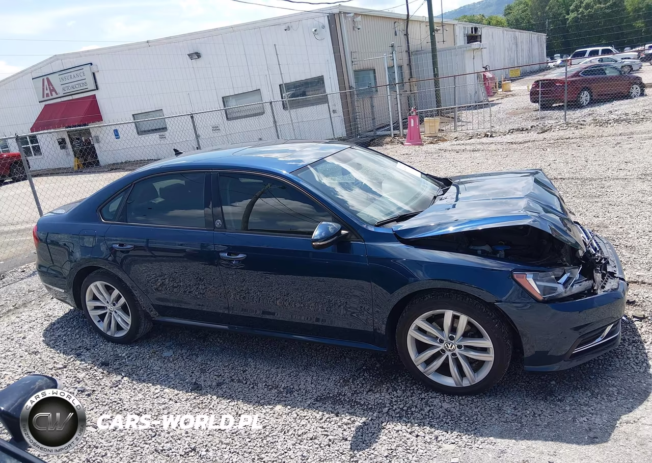 2019 Volkswagen Passat 2.0T Wolfsburg Edition VIN:1VWLA7A39KC012948 - 13