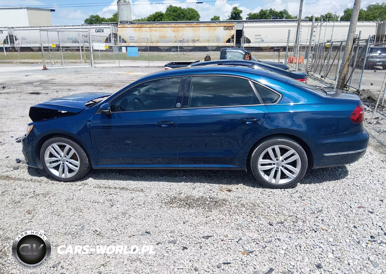 2019 Volkswagen Passat 2.0T Wolfsburg Edition VIN:1VWLA7A39KC012948 - 14
