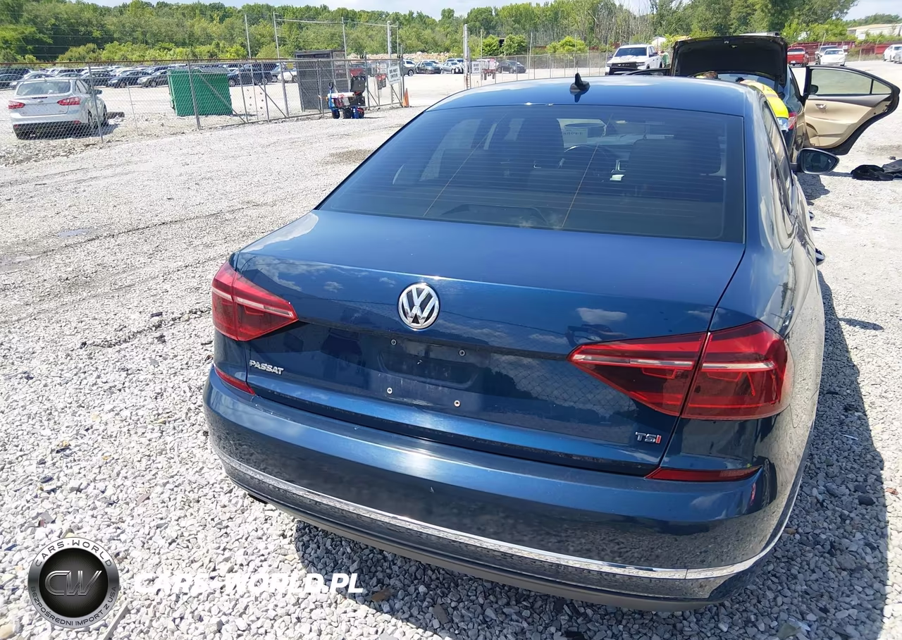 2019 Volkswagen Passat 2.0T Wolfsburg Edition VIN:1VWLA7A39KC012948 - 16