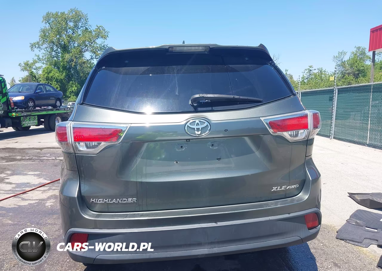 2015 Toyota Highlander Xle V6 VIN:5TDJKRFH2FS107721 - 16