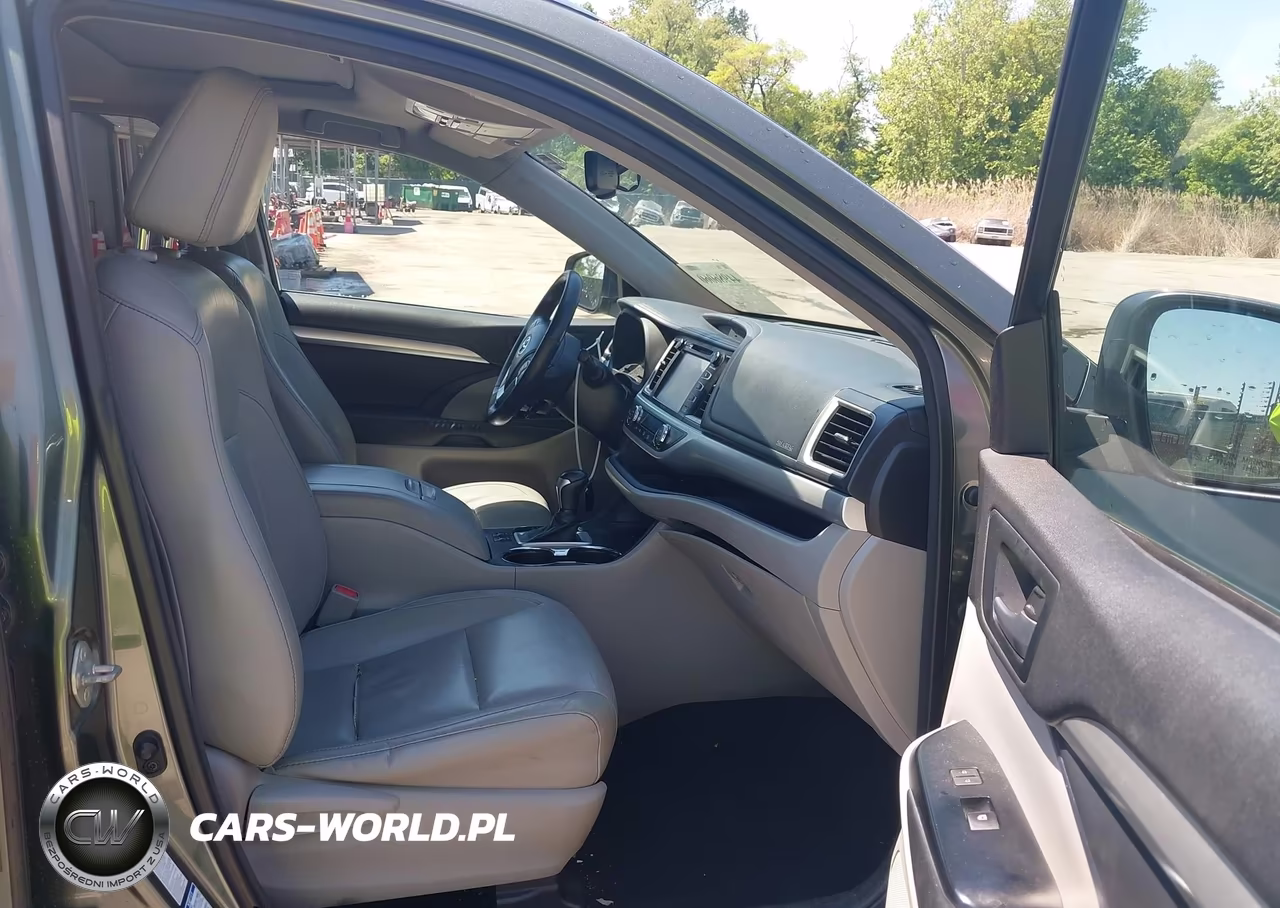 2015 Toyota Highlander Xle V6 VIN:5TDJKRFH2FS107721 - 5