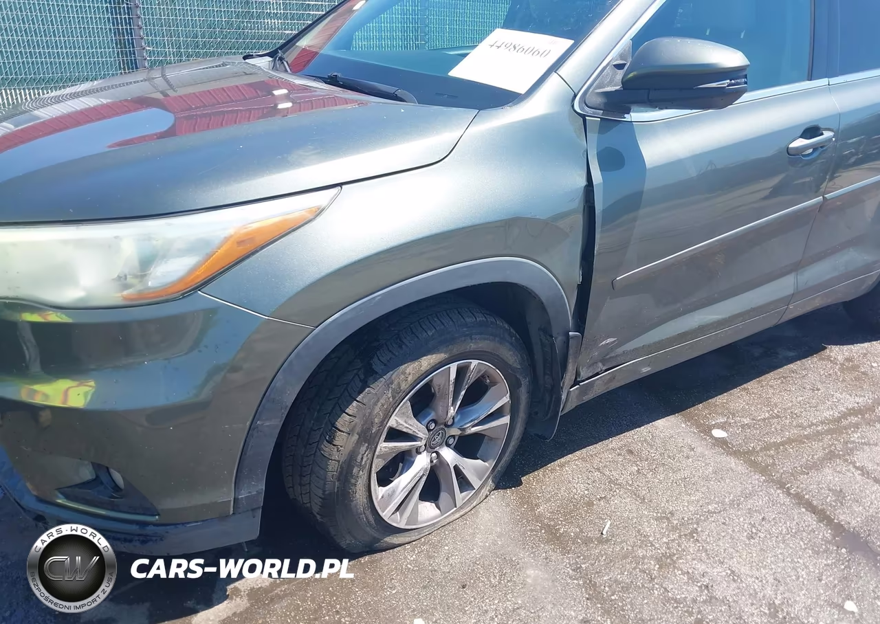 2015 Toyota Highlander Xle V6 VIN:5TDJKRFH2FS107721 - 6