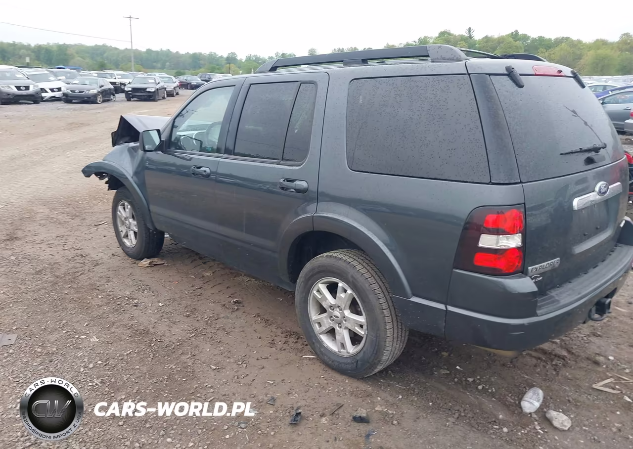 2010 Ford Explorer Xlt VIN:1FMEU7DE7AUA81786 - 3