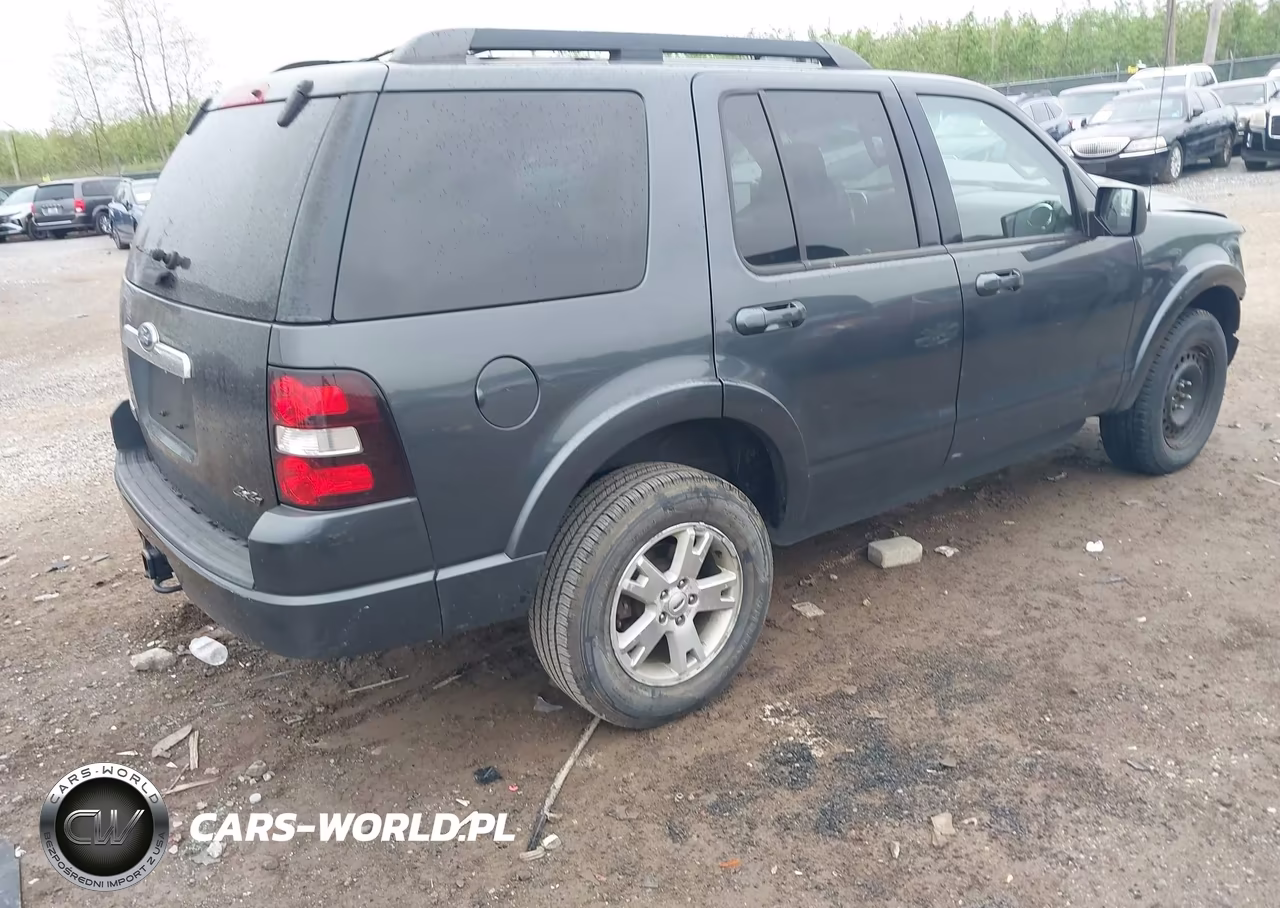 2010 Ford Explorer Xlt VIN:1FMEU7DE7AUA81786 - 4