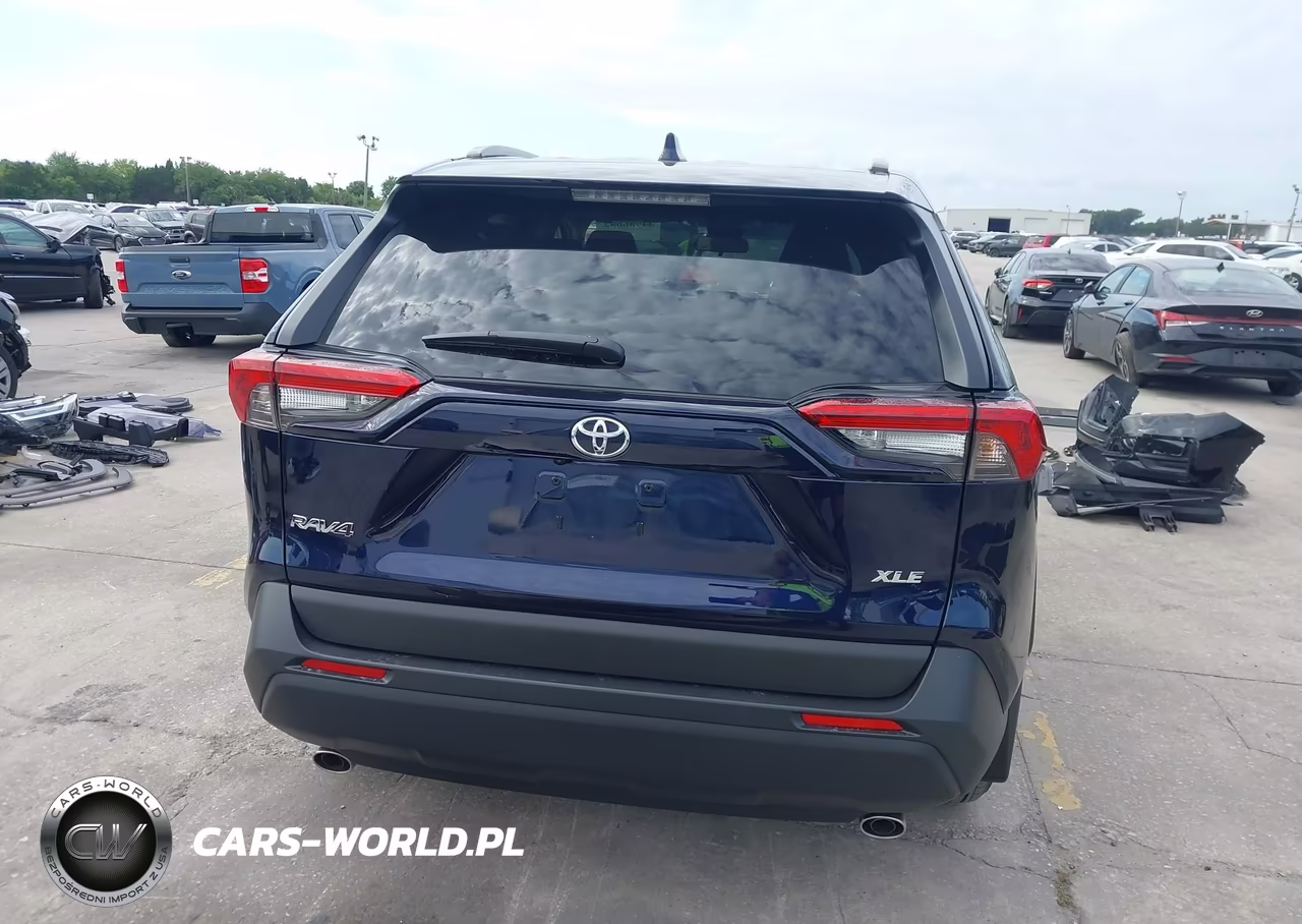 2025 Toyota Rav4 Xle VIN:2T3W1RFV0SW439812 - 17