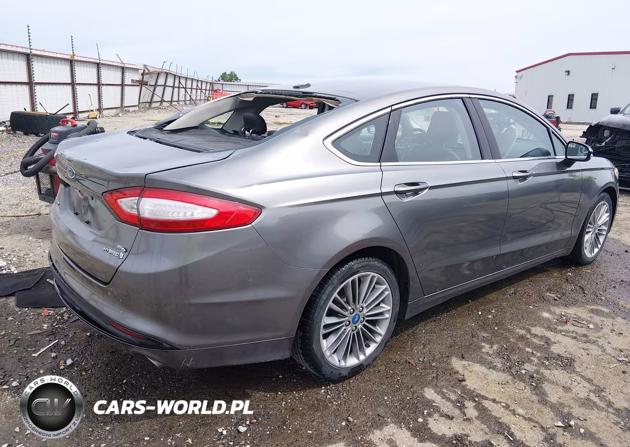 2013 Ford Fusion Hybrid Se VIN:3FA6P0LU8DR156853 - 4