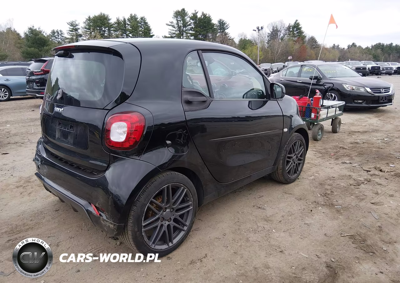 2017 Smart Fortwo Prime VIN:WMEFJ5DA0HK172618 - 4