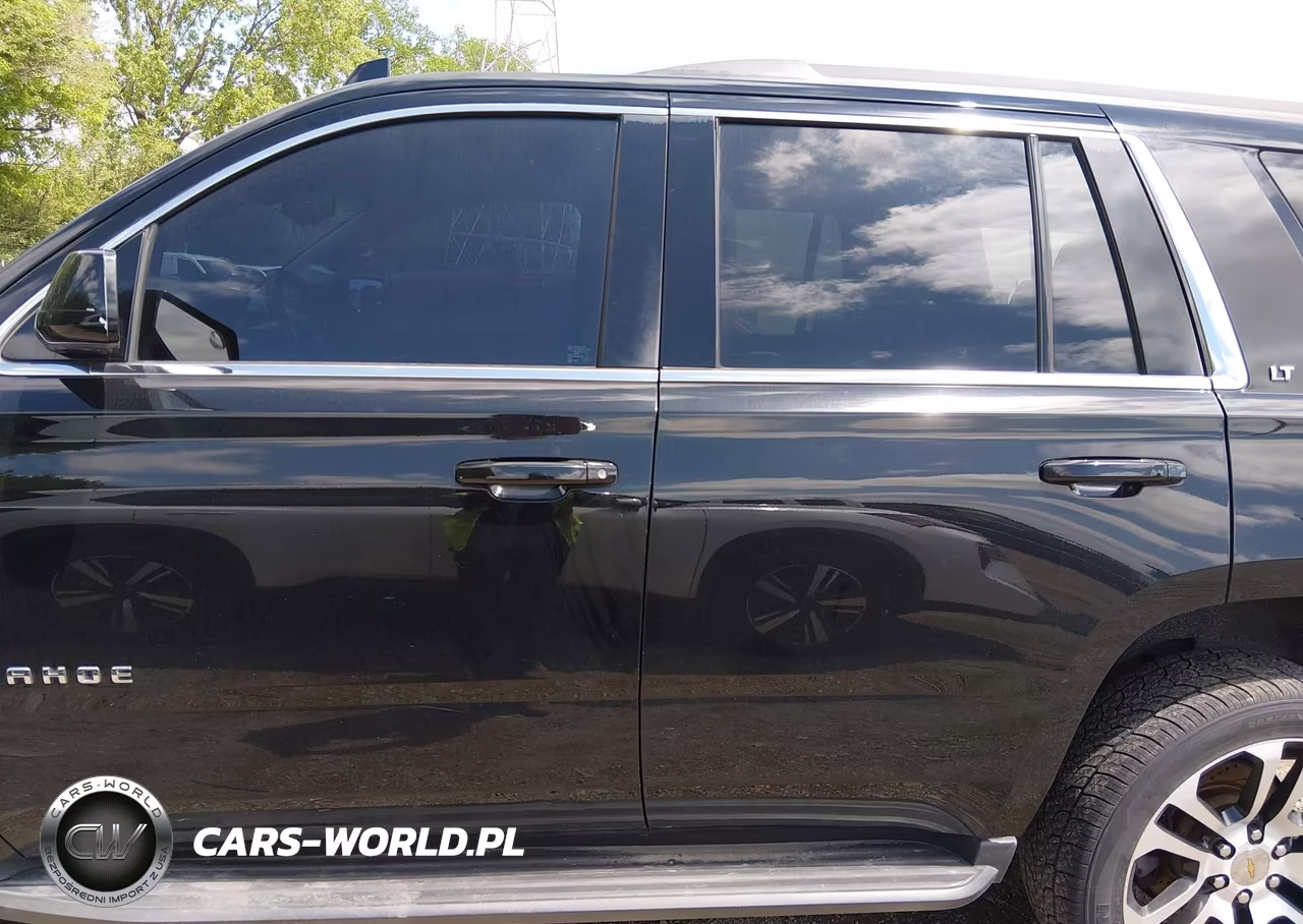 2015 Chevrolet Tahoe Lt VIN:1GNSKBKCXFR651833 - 14