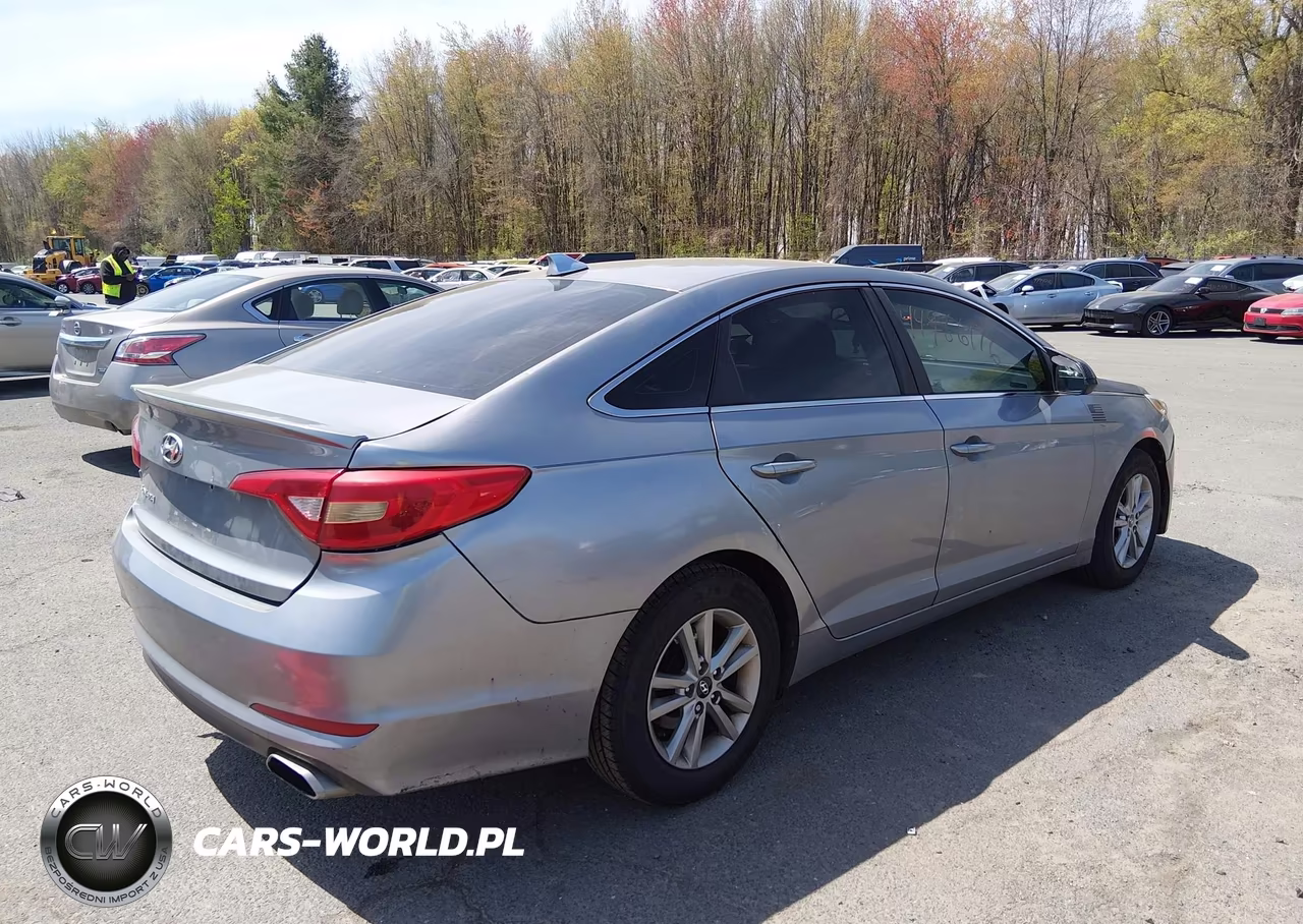 2016 Hyundai Sonata Se VIN:5NPE24AF7GH297226 - 4