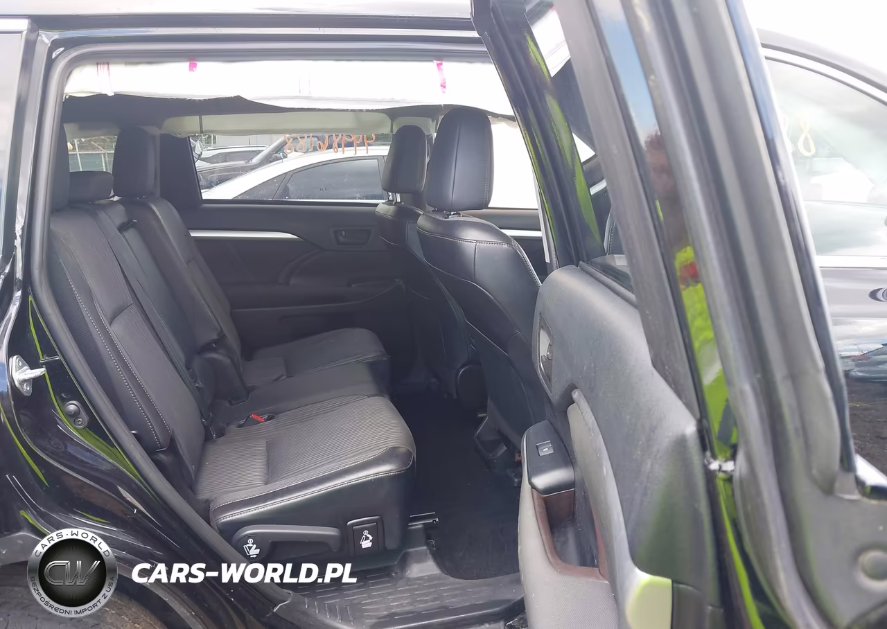 2019 Toyota Highlander Le VIN:5TDZARFH8KS042888 - 8