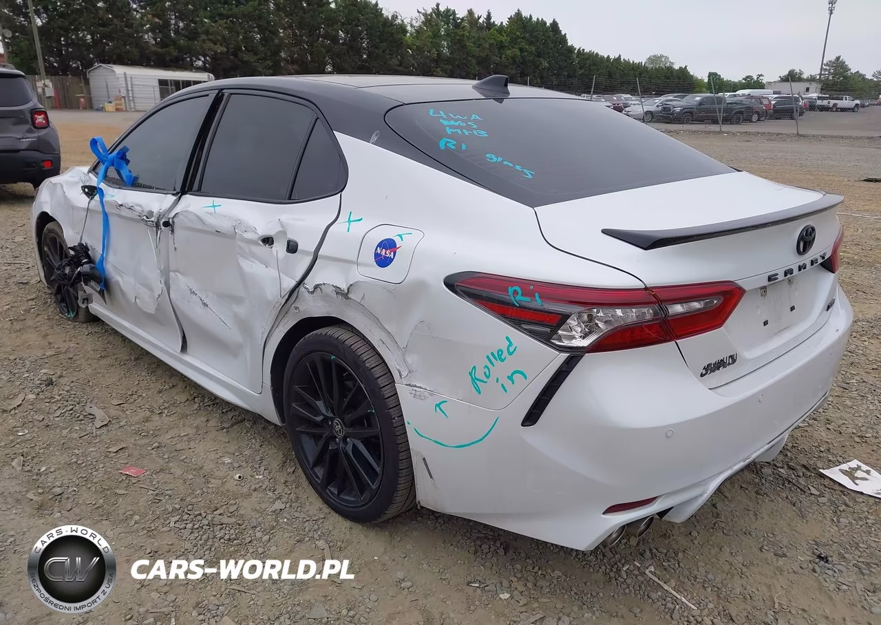 2023 Toyota Camry Xse VIN:4T1K61AK0PU085529 - 3