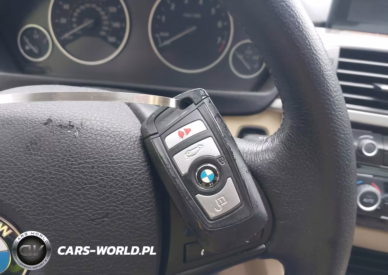 2016 BMW 320I xDrive VIN:WBA8E5G5XGNT94247 - 11