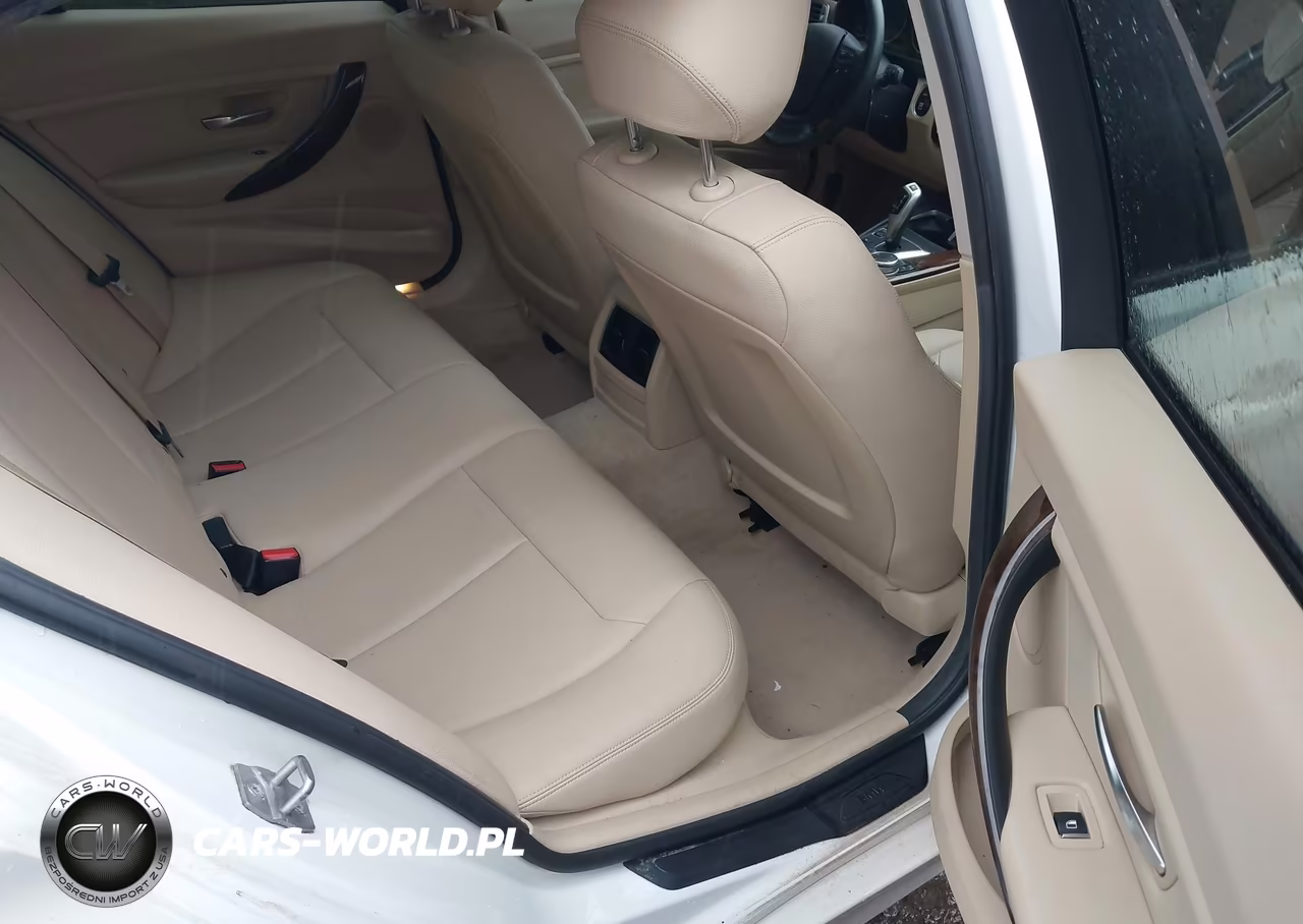 2016 BMW 320I xDrive VIN:WBA8E5G5XGNT94247 - 8