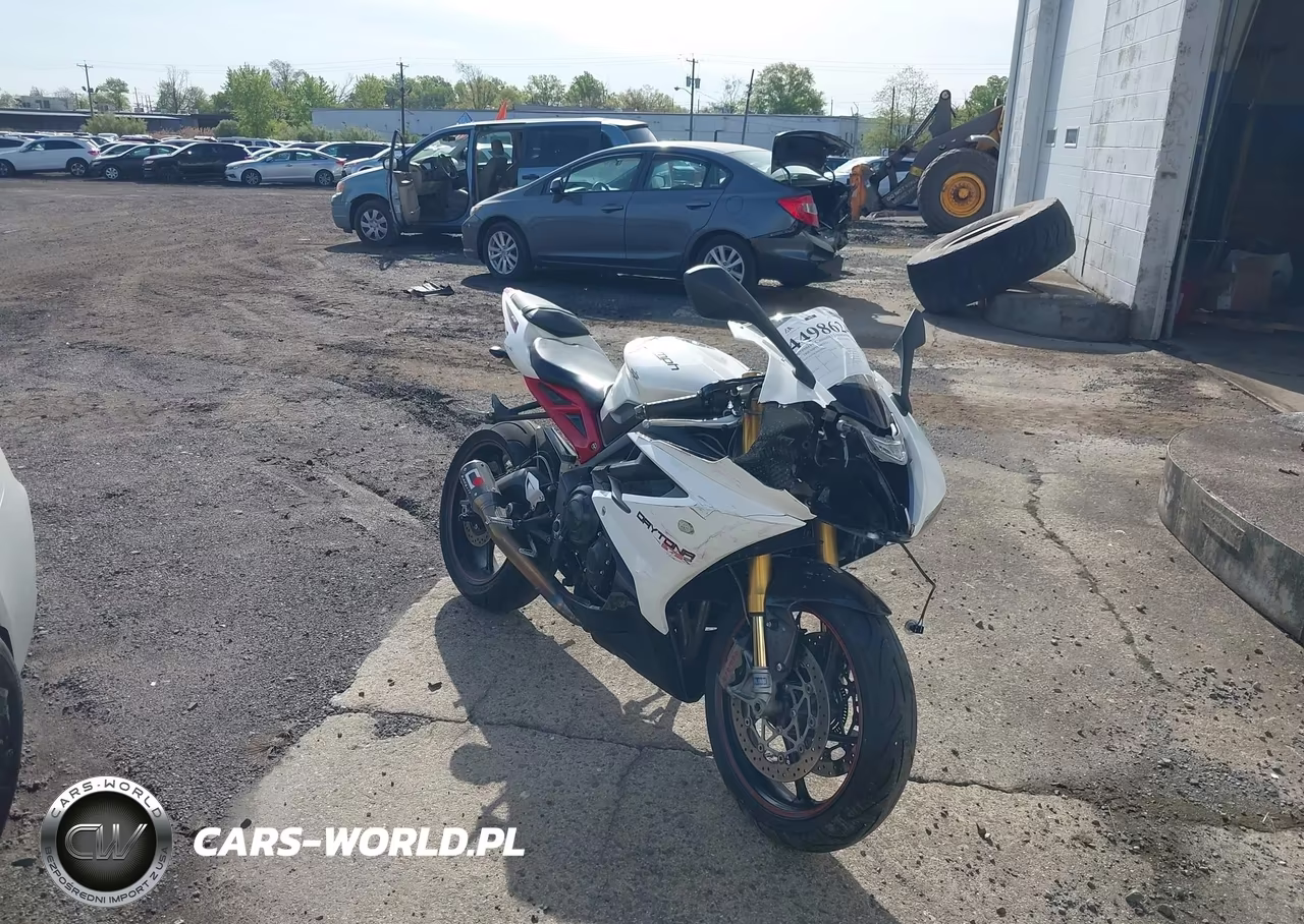 2013 Triumph Motorcycle Daytona 675-R