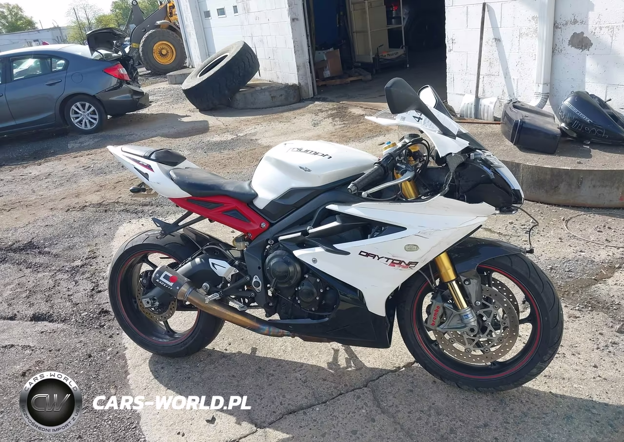 2013 Triumph Motorcycle Daytona 675-R VIN:SMTA02YK4DJ587505 - 12