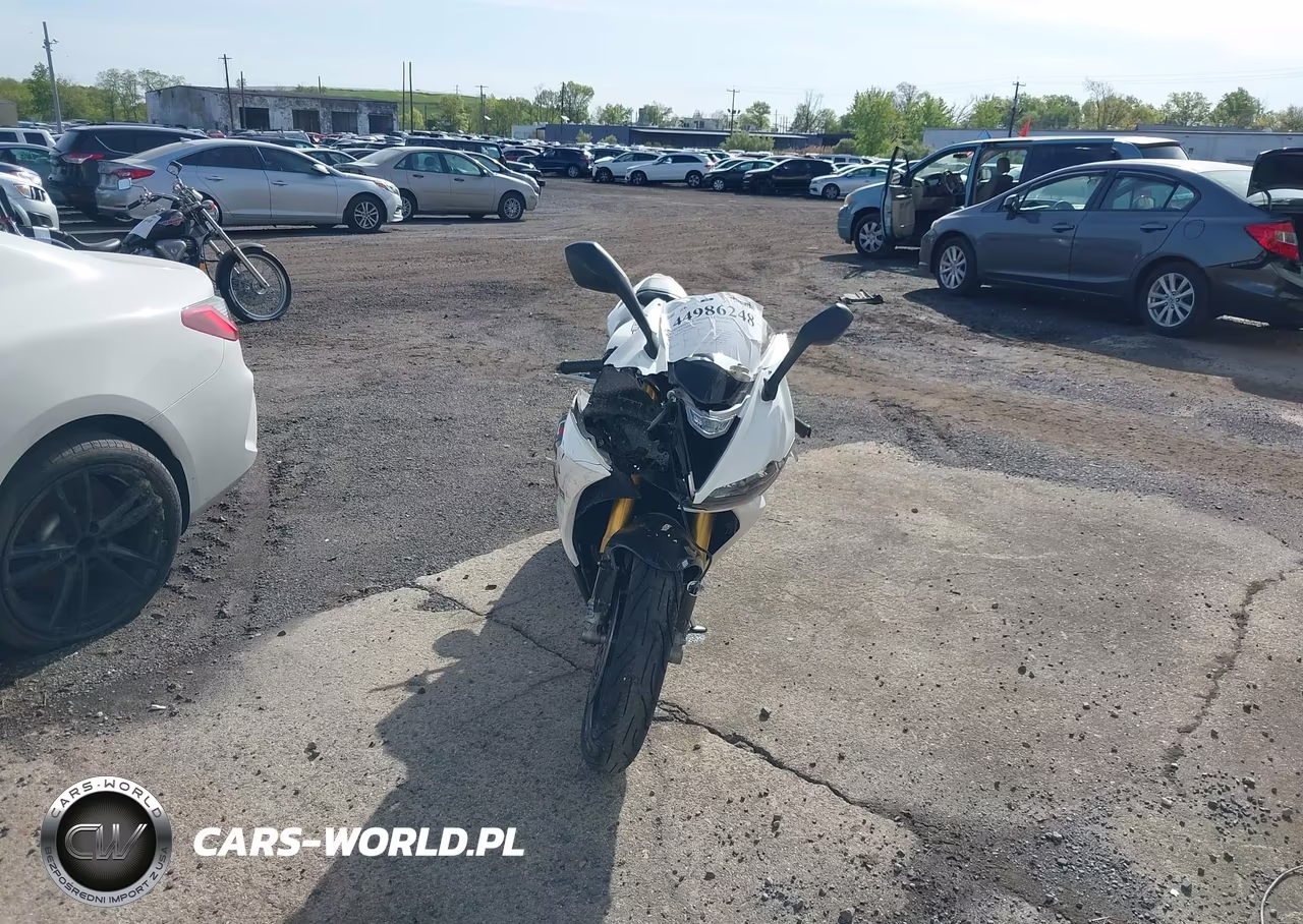 2013 Triumph Motorcycle Daytona 675-R VIN:SMTA02YK4DJ587505 - 5