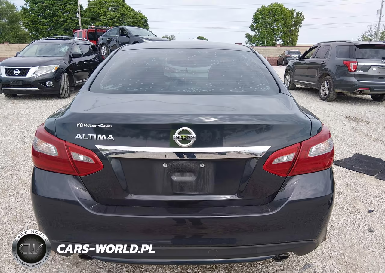 2018 Nissan Altima 2.5 S VIN:1N4AL3AP1JC474361 - 17