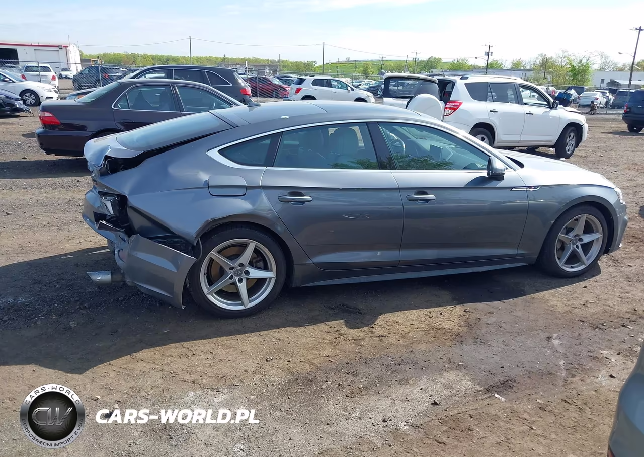 2019 Audi A5 45 Premium VIN:WAUENCF57KA043658 - 13