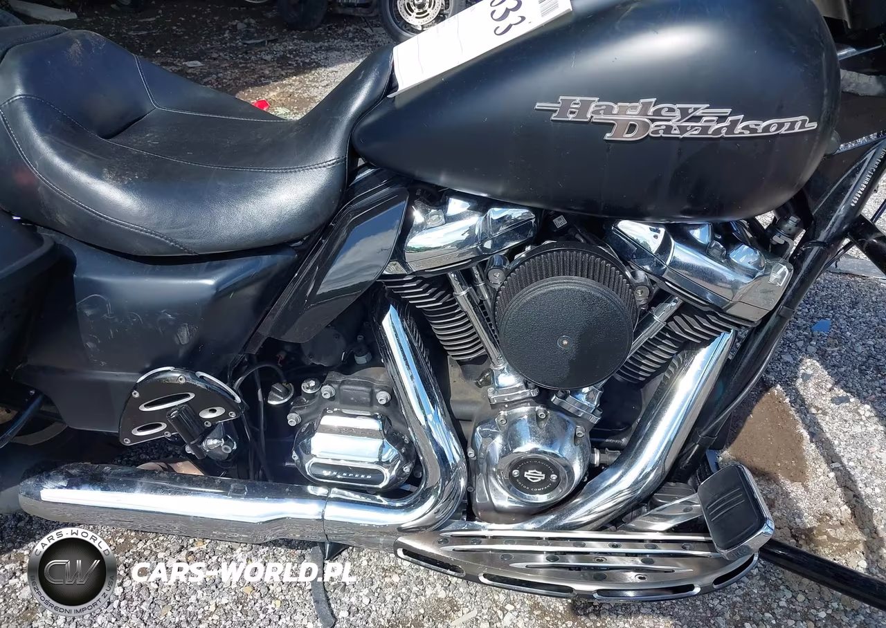2017 Harley-Davidson Flhx Street Glide VIN:1HD1KBC1XHB694662 - 8