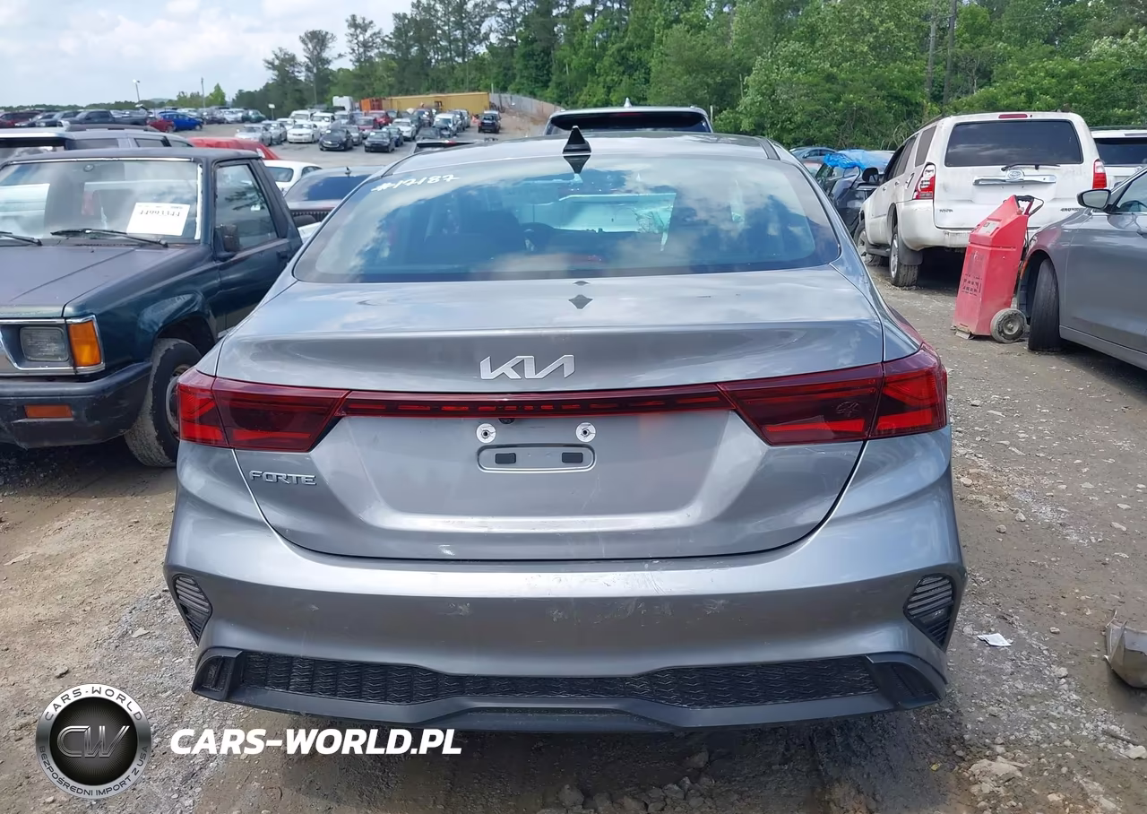 2024 Kia Forte Lxs VIN:3KPF24AD2RE835891 - 15