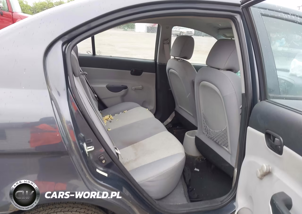 2010 Hyundai Accent Gls VIN:KMHCN4AC4AU498370 - 8