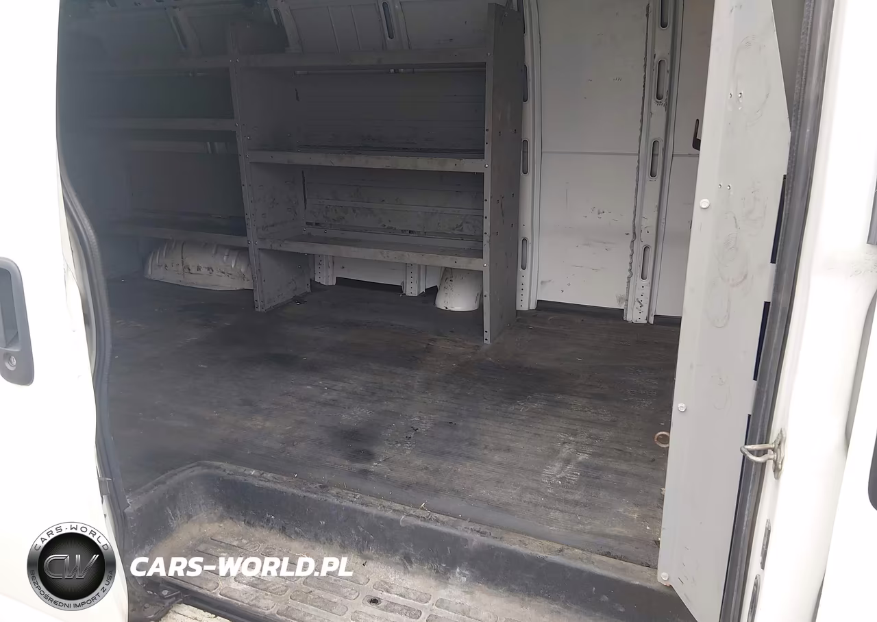 2018 Chevrolet Express 2500 Work Van VIN:1GCWGBFP8J1192141 - 8