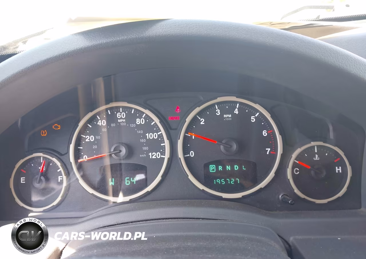 2008 Jeep Liberty Sport VIN:1J8GN28K58W107760 - 7