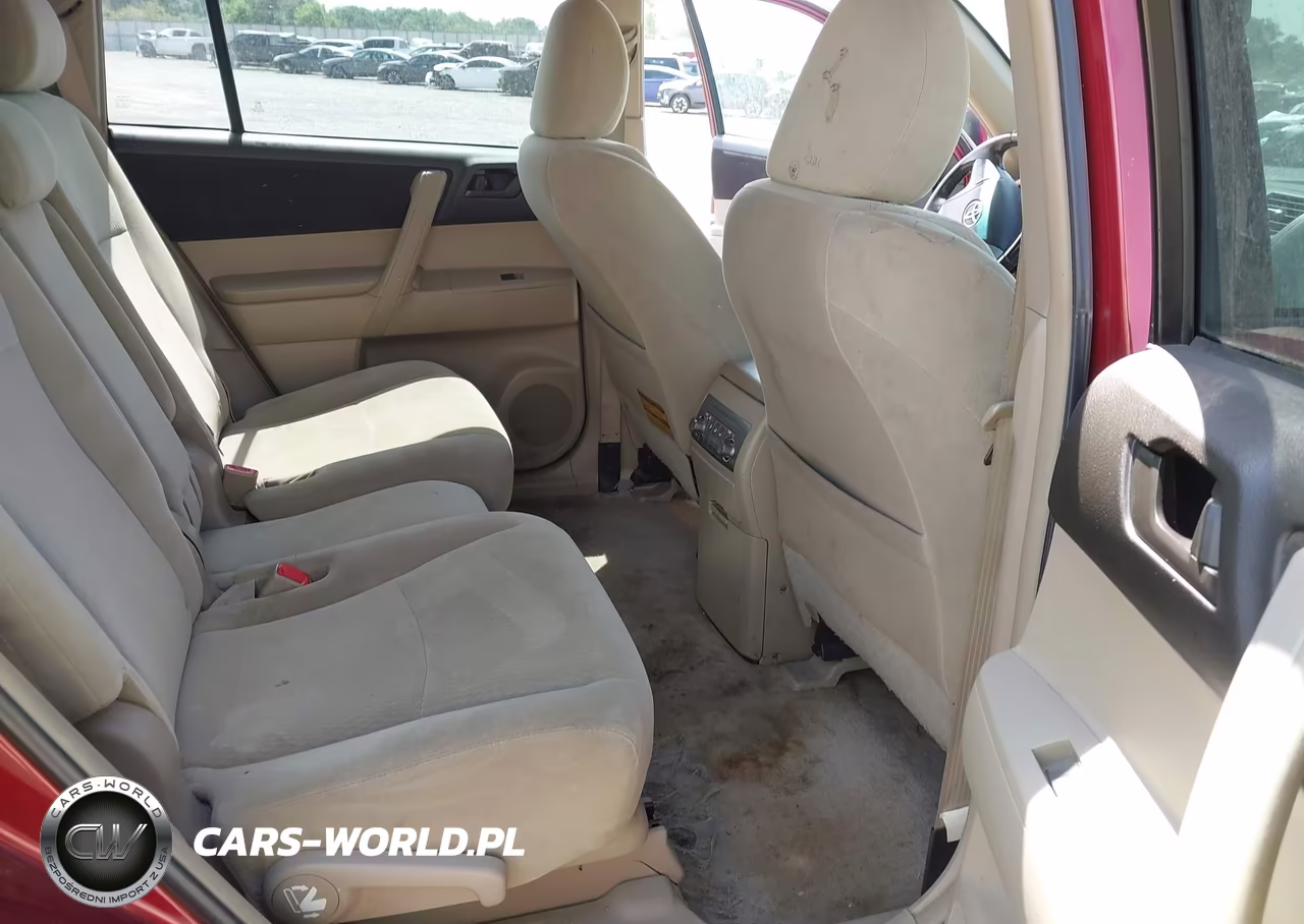 2010 Toyota Highlander Base V6 VIN:5TDBK3EH9AS040000 - 8