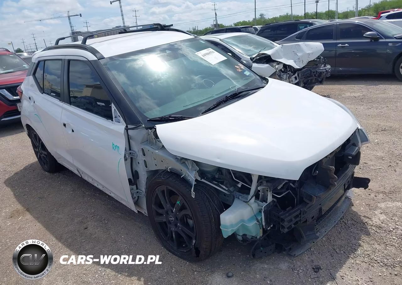 2022 Nissan Kicks Sr Xtronic Cvt