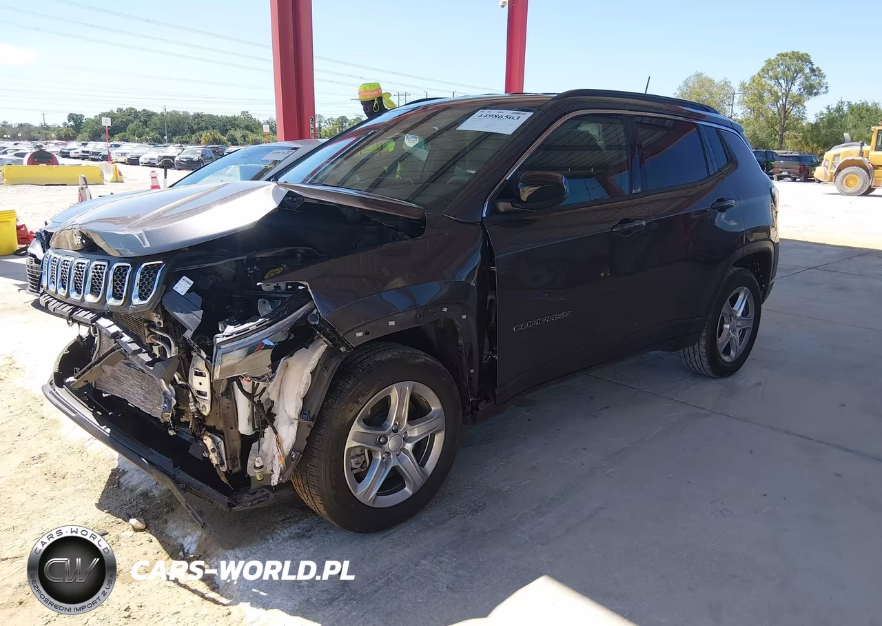 2023 Jeep Compass Latitude 4X4 VIN:3C4NJDBN2PT570713 - 2