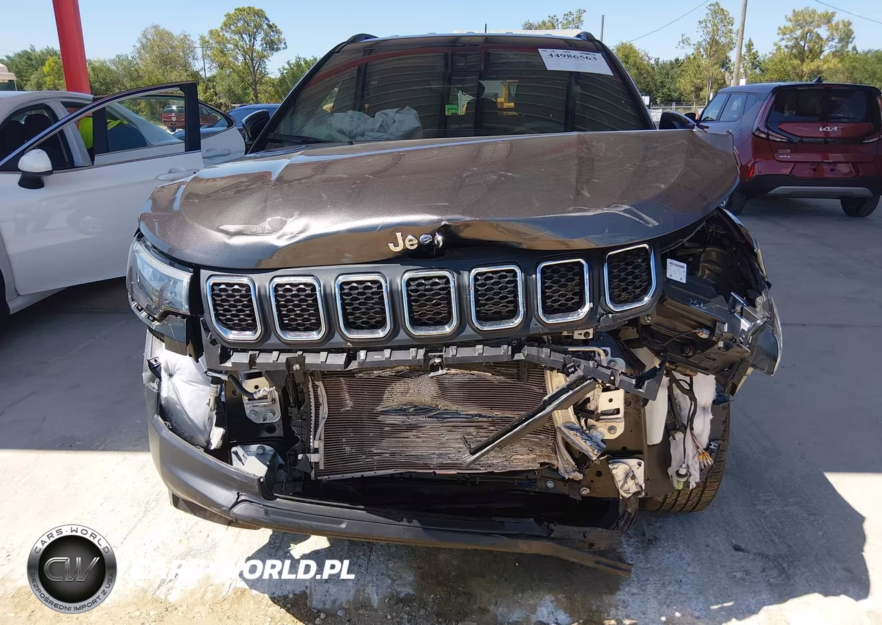 2023 Jeep Compass Latitude 4X4 VIN:3C4NJDBN2PT570713 - 6