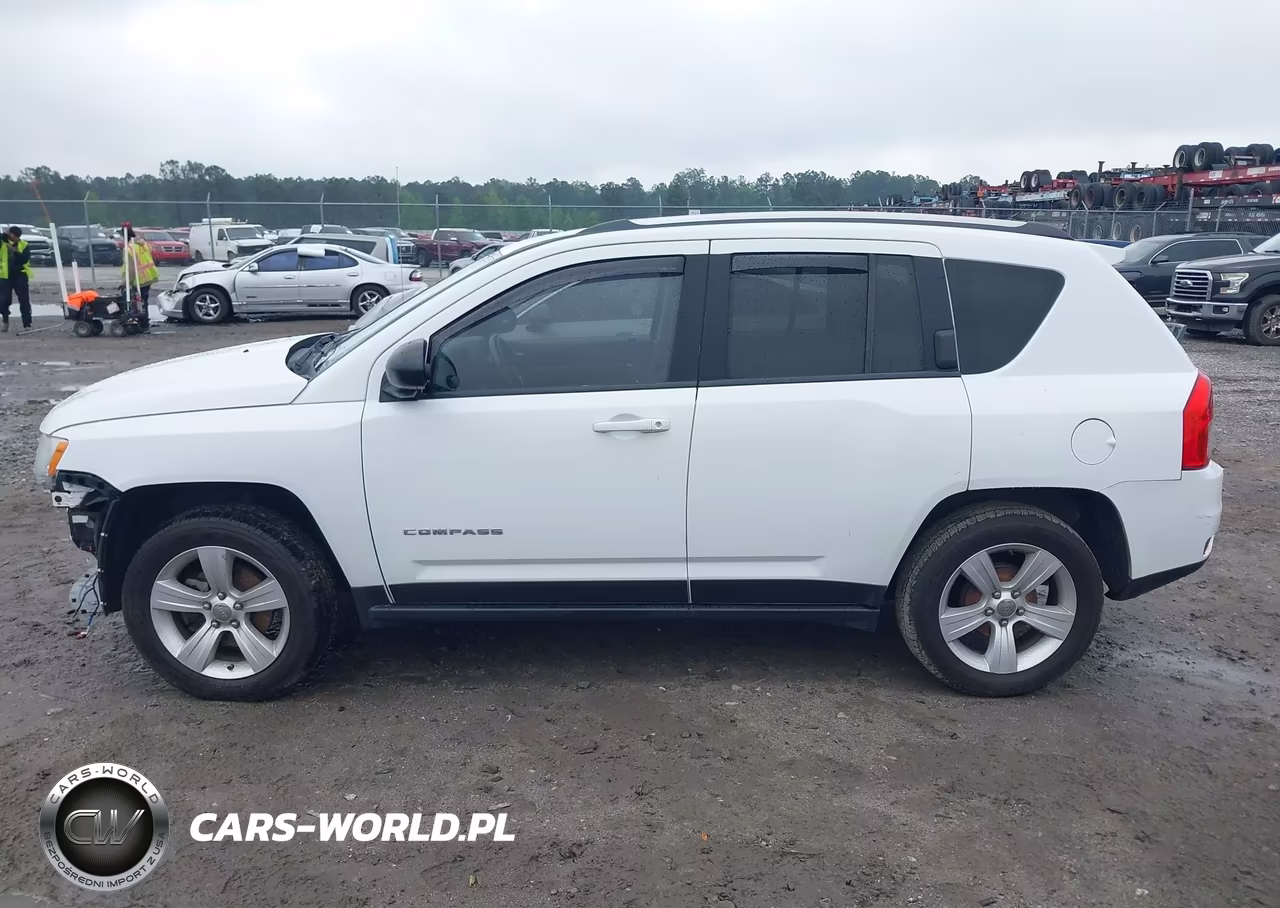 2012 Jeep Compass Latitude VIN:1C4NJCEA6CD686452 - 14