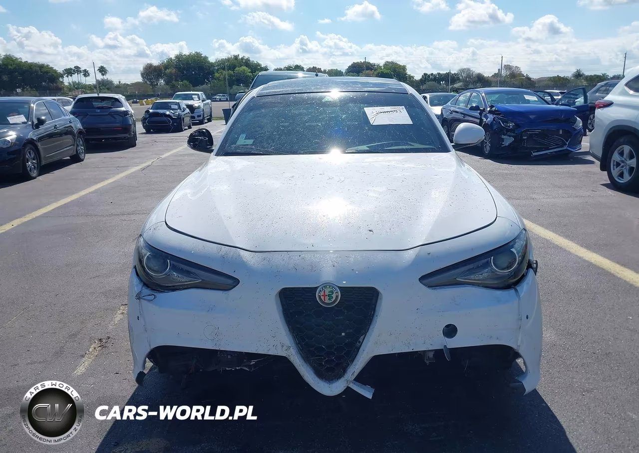 2023 Alfa Romeo Giulia Sprint Rwd VIN:ZARFAMAN4P7671011 - 12