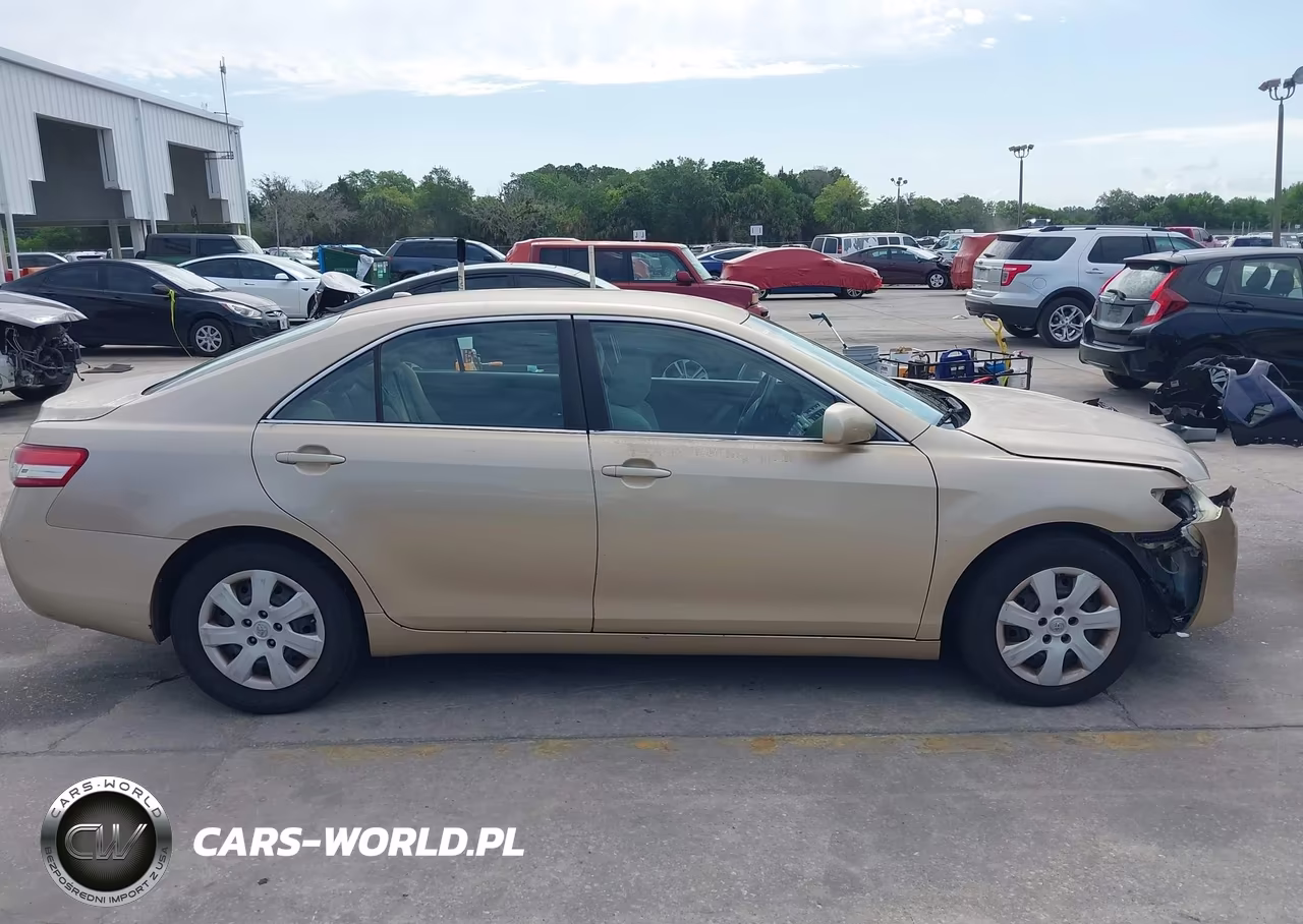 2010 Toyota Camry Le VIN:4T1BF3EK8AU571132 - 13