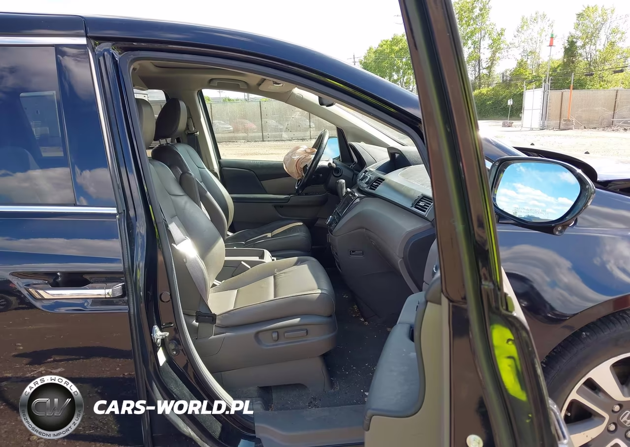 2014 Honda Odyssey Touring-Touring Elite VIN:5FNRL5H94EB086355 - 5