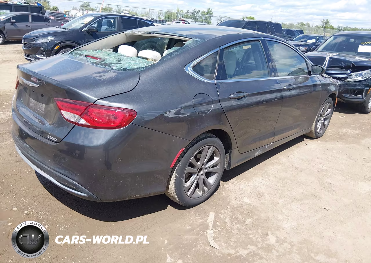 2016 Chrysler 200 Limited VIN:1C3CCCAB4GN132699 - 4